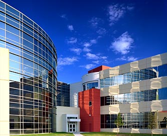 iHeart building exterior photo