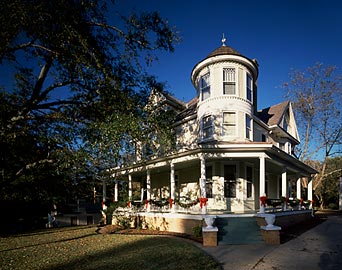 Victorian house photo